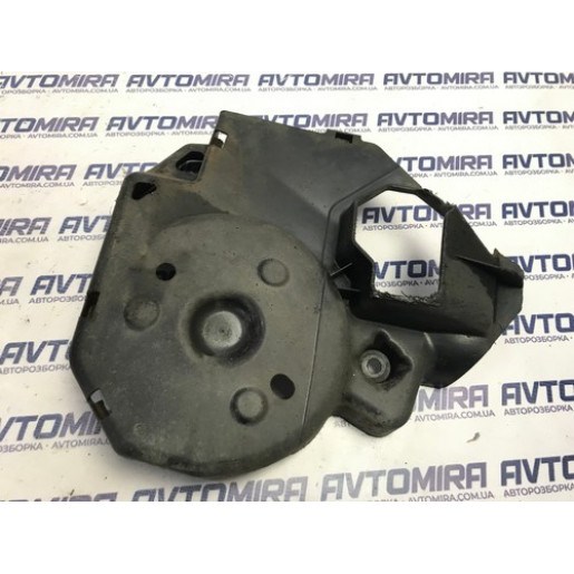 Защита задней подвески правая Peugeot 308 2013-2021 9674909380
